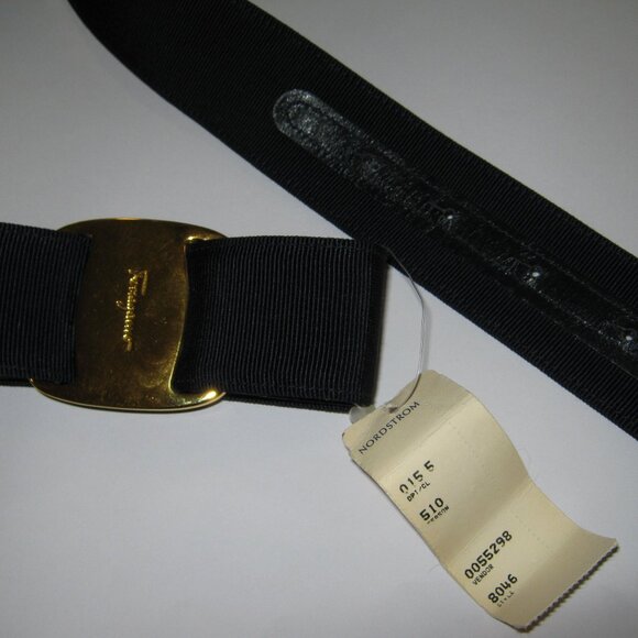 New, Never Worn. Authentic Vera Navy Blue Grosgrain Ribbon Belt - Size L - Picture 7 of 7